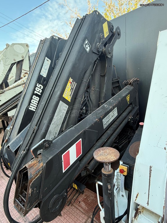 Γερανοί Hiab 2000 135 E4