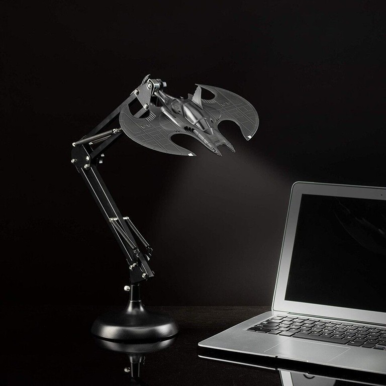 Batman - Batwing Posable Desk Light (PP5055BMV2) / Gadgets