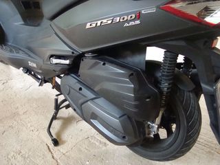 Sym GTS 300 2016 F4 ABS-thumb-3