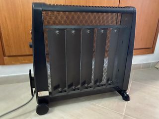 Kerosun KRMC-25E Θερμοπομπός Δαπέδου 2500W Mica με Ηλεκτρονικό Θερμοστάτη