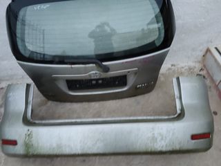 Corolla Verso '01-'04 τζαμόπορτα και πίσω προφυλακτήρας 