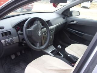 Opel Astra 2007-thumb-5