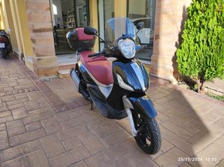 Piaggio Beverly 350 2012-thumb-5