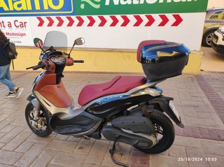 Piaggio Beverly 350 2012-thumb-8