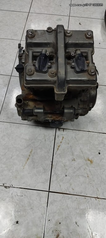 ΚΥΛΙΝΔΡΟΠΙΣΤΟΝΑ KAWASAKI KLE500