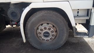 Καταβρεκτήρας Volvo 1993 F16-thumb-11