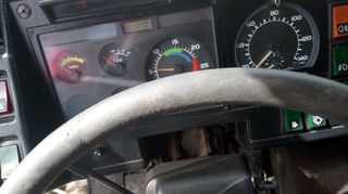 Καταβρεκτήρας Volvo 1993 F16-thumb-17