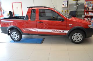 ΑΥΤΟΚΟΛΛΗΤΗ ΡΙΓΑ ΓΙΑ FIAT STRADA