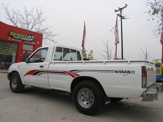 ΑΥΤΟΚΟΛΛΗΤΗ ΡΙΓΑ NISSAN D21 SPORTEAM -thumb-2