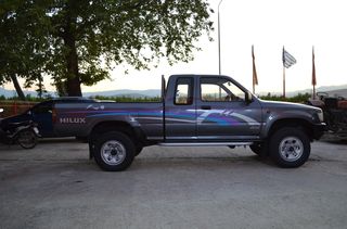 ΑΥΤΟΚΟΛΛΗΤΗ ΡΙΓΑ TOYOTA HILUX OLD STYLE-thumb-1