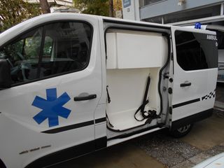 Ασθενοφόρο Renault 2016 TRAFIC DIESEL EURO 6 1.6  ΜΕ ΤΟ ΚΛΕΙΔΙ ΣΤΟ ΧΕΡΙ-thumb-2