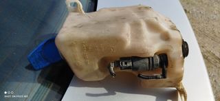 Volkswagen Golf 4 Δοχεία Νερού Υαλοκαθαριστηρων