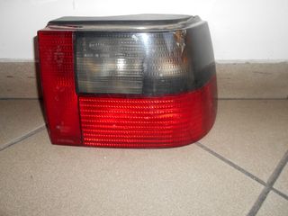 ΦΑΝΑΡΙ ΠΙΣΩ ΔΕΞΙ ΑΠΟ SEAT IBIZA 95-98 !!!!