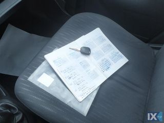 Toyota Yaris 2009 6 speed start stop-thumb-16