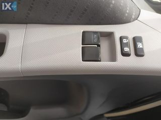 Toyota Yaris 2009 6 speed start stop-thumb-21