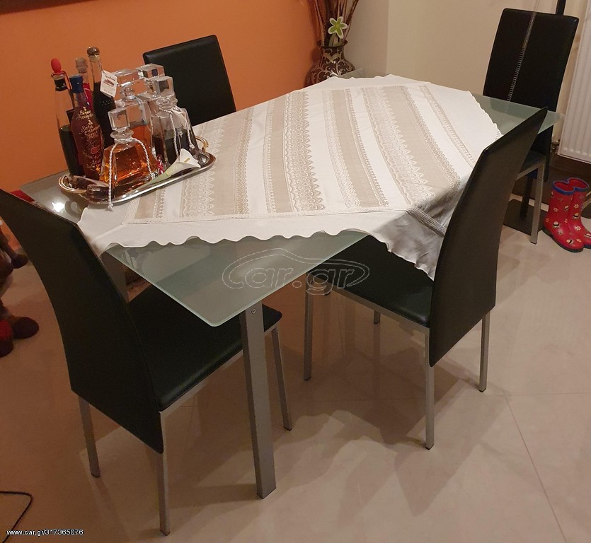 ΤΡΑΠΕΖΑΡΙΑ ΓΥΑΛΙΝΗ