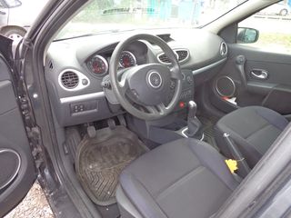 Renault Clio 2007-thumb-8