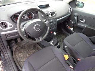 Renault Clio 2007-thumb-13