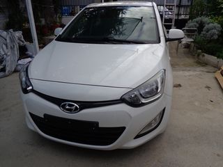 Hyundai i 20 2013-thumb-1