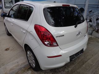 Hyundai i 20 2013-thumb-6