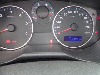 Hyundai i 20 2013-thumb-8
