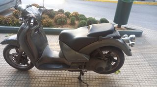 Aprilia Scarabeo 250 2006-thumb-3