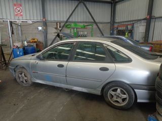RENAULT	LAGUNA 1998