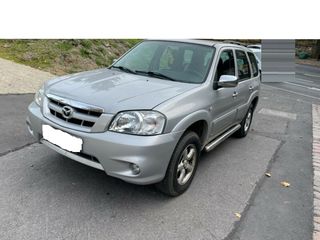 Mazda Tribute '04