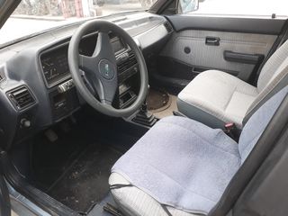Austin Montego (1300cc)-thumb-2