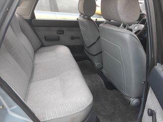 Austin Montego (1300cc)-thumb-3