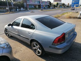 VOLVO S60 TURBO-thumb-3