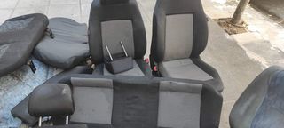 Καθίσματα VW POLO 2012