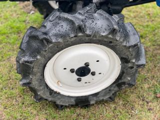 Αμπελουργικά Τρακτέρ Iseki 1985 TU1500-4x4-άβαφο-thumb-4