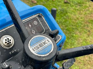 Αμπελουργικά Τρακτέρ Iseki 1985 TU1500-4x4-άβαφο-thumb-10