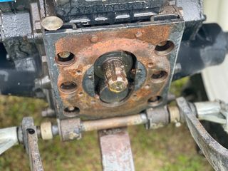 Αμπελουργικά Τρακτέρ Iseki 1985 TU1500-4x4-άβαφο-thumb-19