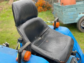 Αμπελουργικά Τρακτέρ Iseki 1985 TU1500-4x4-άβαφο-thumb-27