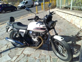 Moto Guzzi V 7 2009 09-thumb-8
