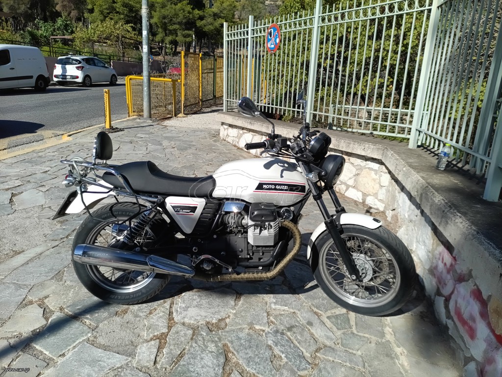 Moto Guzzi V 7 2009 09
