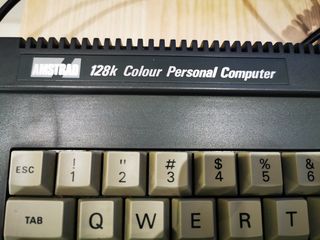 Amstrad CPC 6128 {1985}-thumb-3
