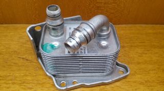 Ψυγείο λαδιού BMW 320 E90 2.0-thumb-1