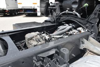 Σασί Volvo 2005 FH 12-420 R 6X2-thumb-13