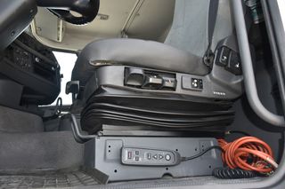 Σασί Volvo 2005 FH 12-420 R 6X2-thumb-30