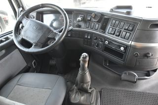 Σασί Volvo 2005 FH 12-420 R 6X2-thumb-35