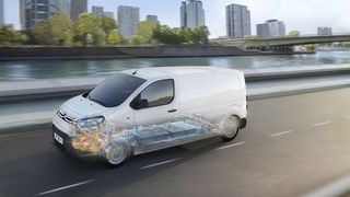Κλούβα Citroen 2023 e-JUMPY VAN 136hp M L2 H1-thumb-2