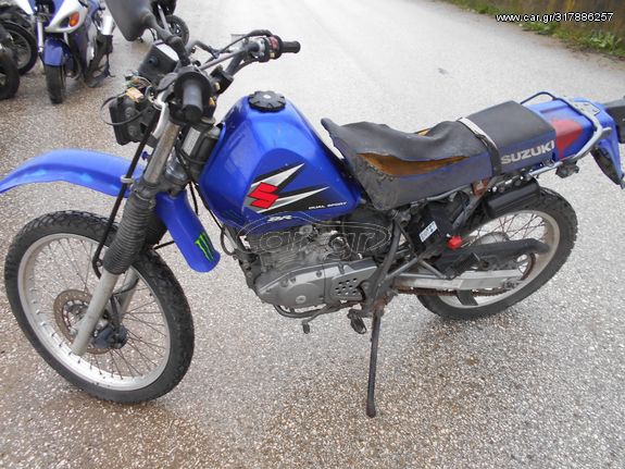 SUZUKI DR 200