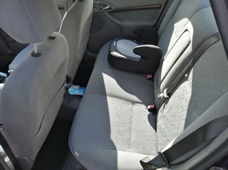 Ford Focus 2000-thumb-10