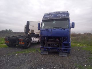 Volvo 2000-thumb-2