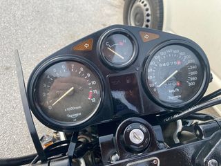 ΚΟΝΤΕΡ ΚΟΜΠΛΕ -> TRIUMPH TRIDNT 900 -> MOTO PAPATSILEKAS