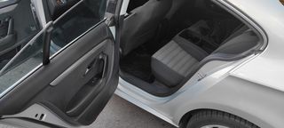 Volkswagen Passat CC 2008-thumb-5