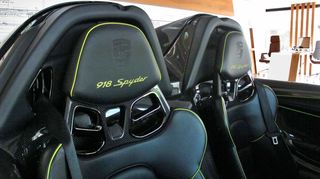 Porsche 918 2015 SPYDER E-HYBRID-thumb-90